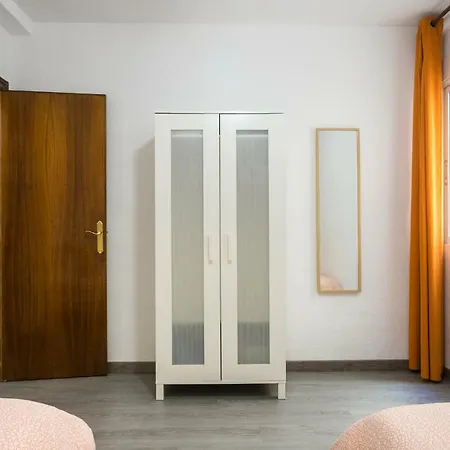 Apartment Lovely, New, Bright 3 Mins To 105 Sq Meters Alicante