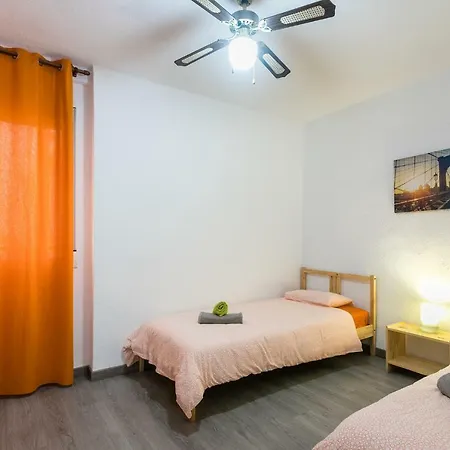 Lovely, New, Bright 3 Mins To 105 Sq Meters Alicante